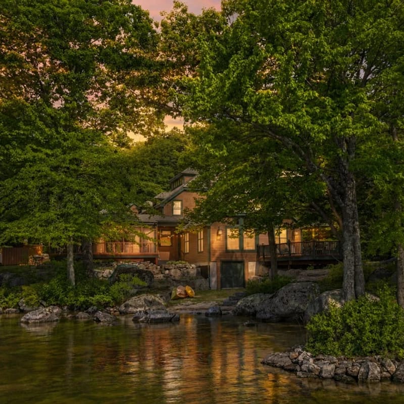 Luxury Lakefront Retreat | Dock & Boathouse